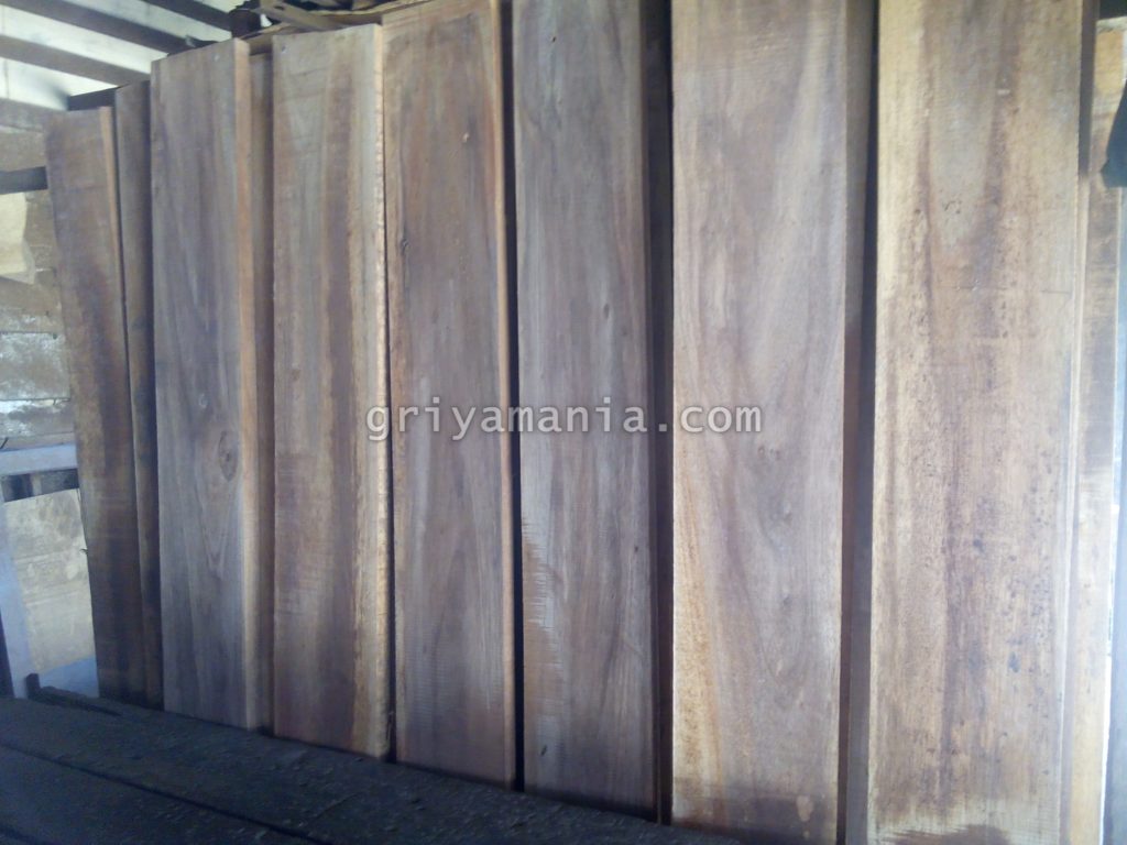  Kayu Sumatra Griyamania